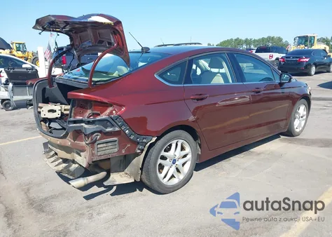 2016 Ford Fusion Se z USA, uszkodzony, nr VIN 3FA6P0H78GR104565